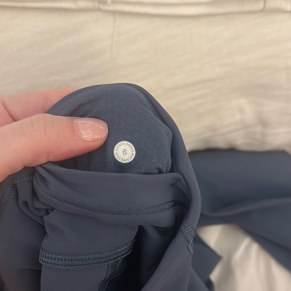 Lululemon Gray Leggings - Size 6